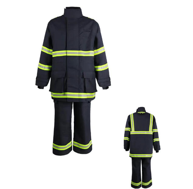 誠(chéng)格新款CE款消防員滅火防護(hù)服-消防員的安全屏障
